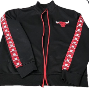 NBA CHICAGO BULLS JACKET SIZE SMALL